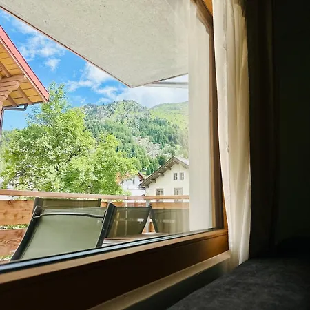 Apartment Cozy In 20 Minutes From St Moritz Bivio