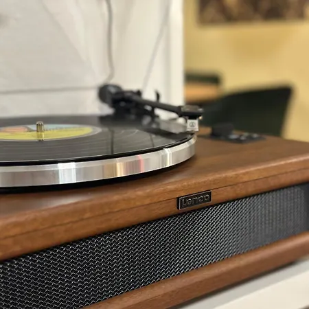 Cozy In 20 Minutes From St Moritz Apartment