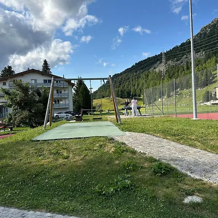 Lägenhet Cozy In 20 Minutes From St Moritz Bivio