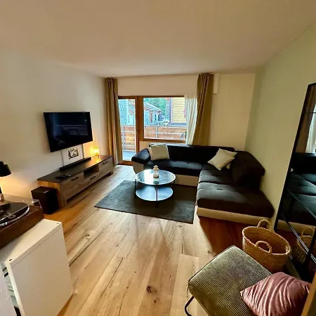 Apartment Cozy In 20 Minutes From St Moritz