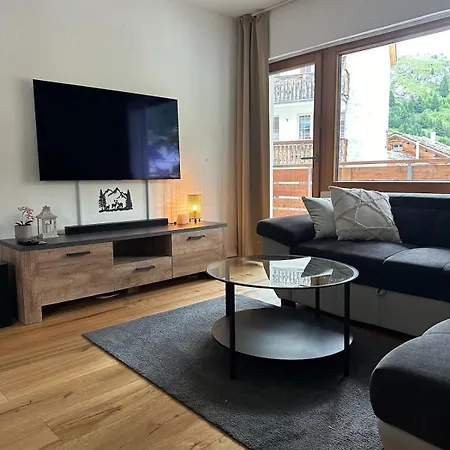 Cozy In 20 Minutes From St Moritz Bivio